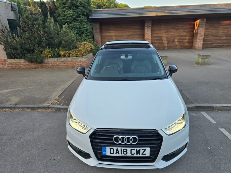 A1 1.4 TFSI SPORT AUTO S TRONIC PANORAMIC ROOF NAV LEATHER XENON 44K 