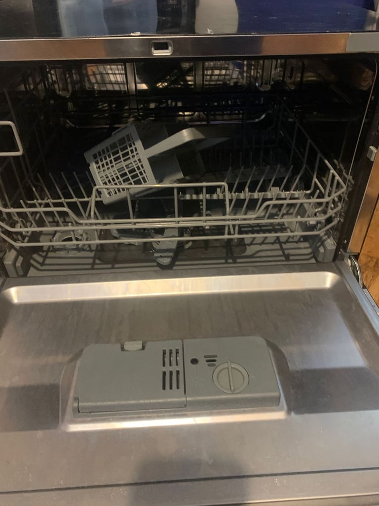 Russell Hobbs counter top dishwasher!