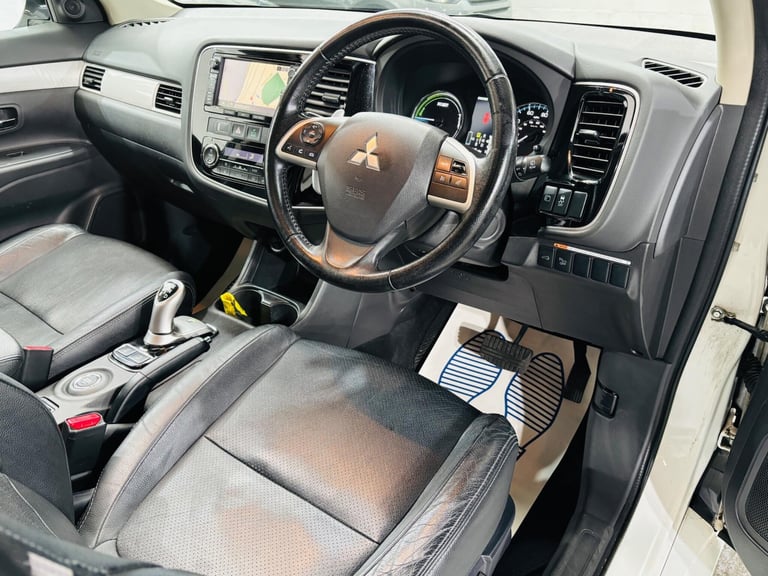 2014 Mitsubishi Outlander 2.0h 12kWh GX4h CVT 4WD Euro 5 (s/s) 5dr ESTATE Petrol/Electric Hybrid ...