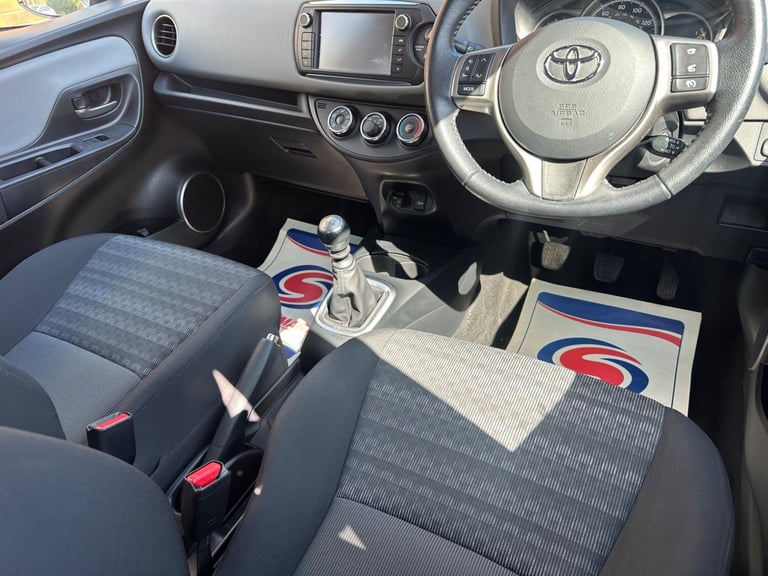 2016 Toyota Yaris 1.33 Dual VVT-i Icon Euro 6 5dr HATCHBACK Petrol Manual