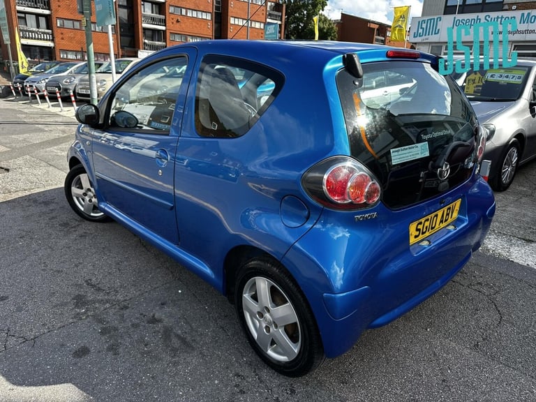 2010 Toyota AYGO 1.0 VVT-i Blue Hatchback 3dr Petrol Manual Euro 4 (67 bhp) Hatchback Petrol Manual