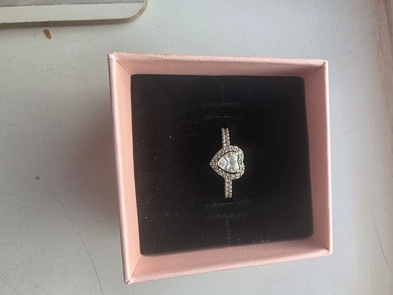 A lovley original Pandora heart shaped ring with dimonti detail it is size 