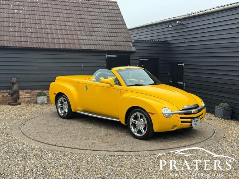 2004 Chevrolet SSR 6.0 V8 LS2 Auto  Petrol Automatic