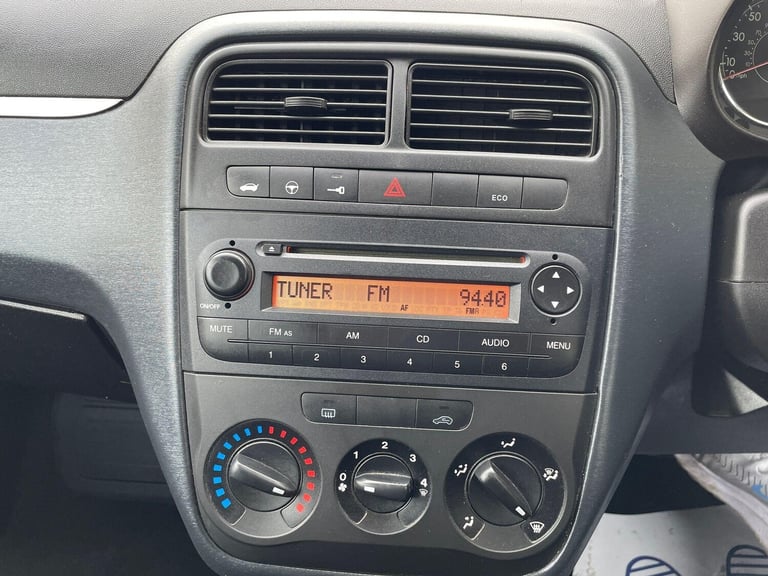 2009 Fiat Grande Punto 1.4 Active Auto Euro 4 3dr HATCHBACK Petrol Automatic