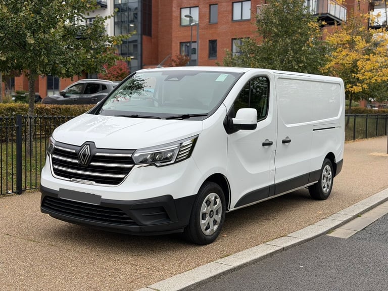 2024 Renault Trafic LL30 Blue dCi 130 Advance *SALVAGE DAMAGED* PANEL VAN Diesel Manual