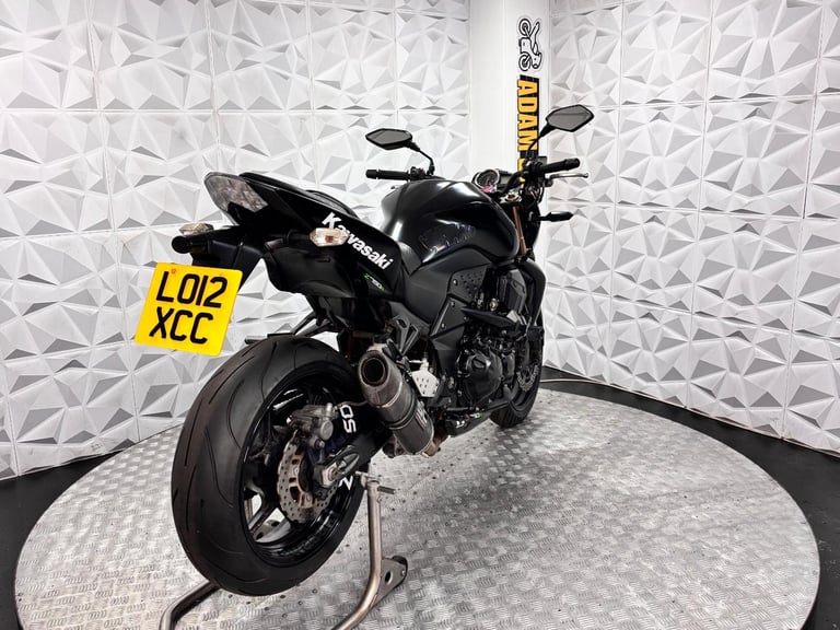 2012 Kawasaki ZR750 | *WARRENTY PROVIDED*