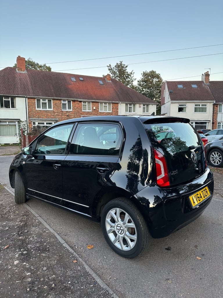 Volkswagen, UP, Hatchback, 2014, Manual, 999 (cc), 5 doors
