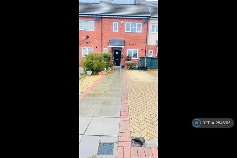 3 bedroom house in Twist Way, Slough, SL2 (3 bed) (#2646915)