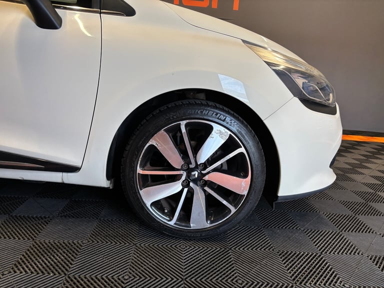 2015 Renault Clio 1.5 dCi 90 Dynamique S MediaNav Energy 5dr HATCHBACK Diesel Manual