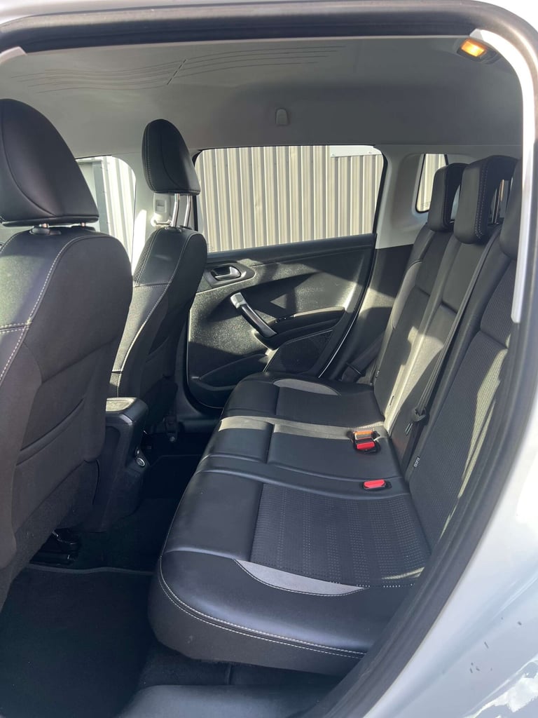 2017 Peugeot 2008 1.6 BlueHDi 120 Allure 5dr HATCHBACK DIESEL Manual