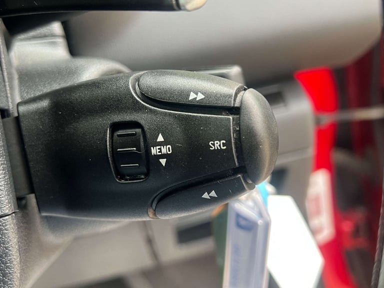 2010 Peugeot 3008 1.6 3008 Exclusive HDi Semi-Auto 5dr SUV Diesel Automatic