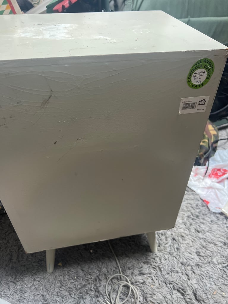 Retro Robot Bedside Table – Needs TLC