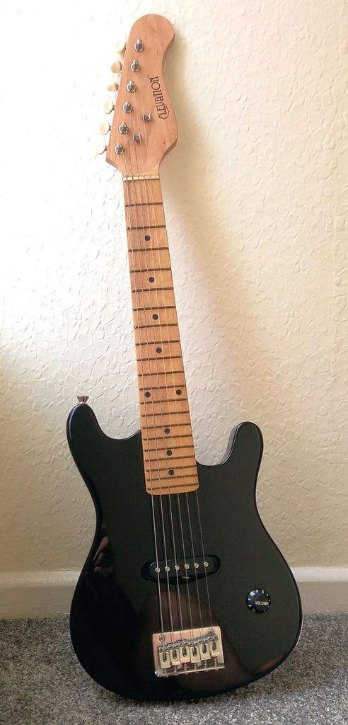 Junior/Kids Stratocaster Type Electric Guitar with Amplifier