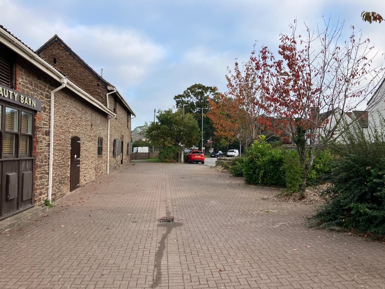 Large Office for Rent