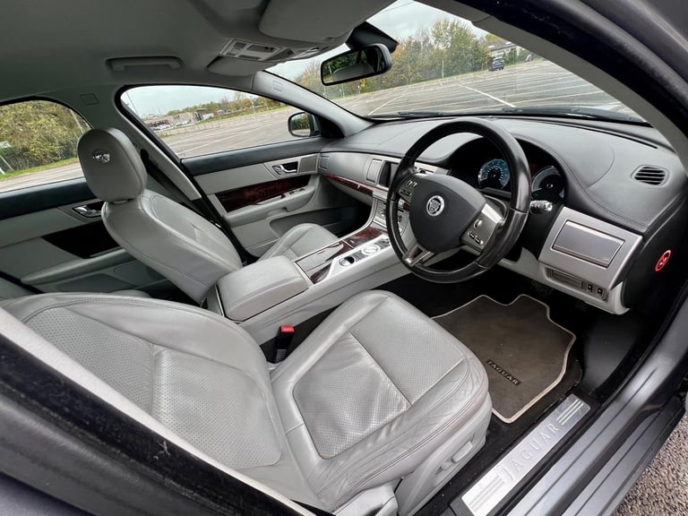 Jaguar, XF, Saloon, 2011, Other, 2993 (cc), 4 doors