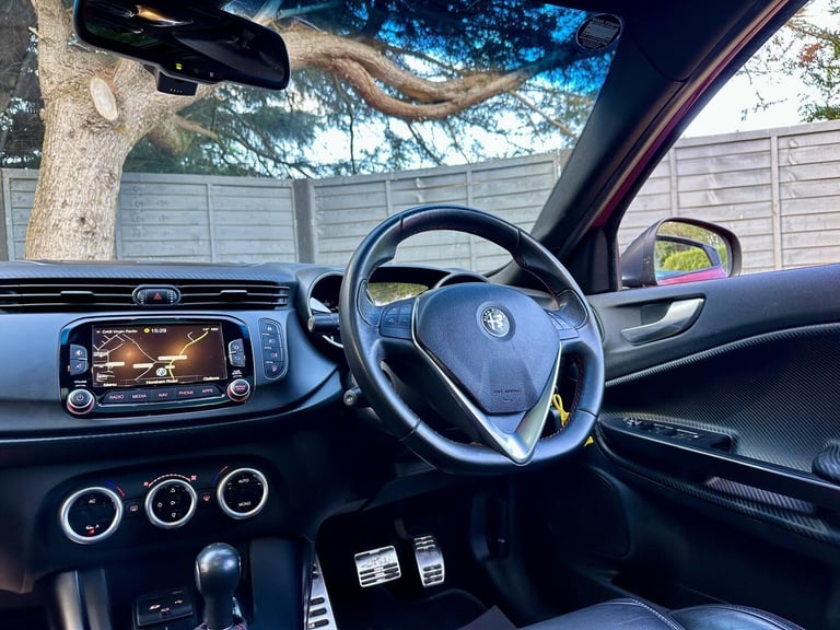 2016 Alfa Romeo Giulietta 1750 TBi Veloce Hatchback 5dr Petrol TCT Euro 6 (240 bhp) HATCHBACK Pet...