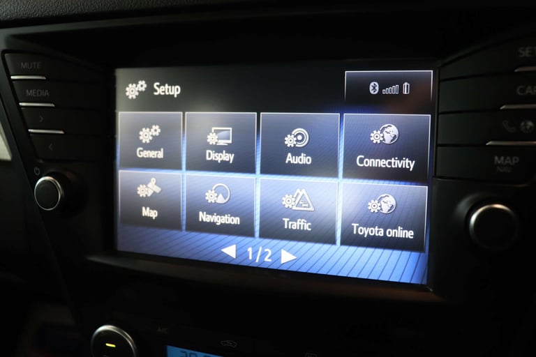 2017 Toyota Avensis 2.0 Avensis Business Edition+ D-4D 4dr Saloon Diesel Manual