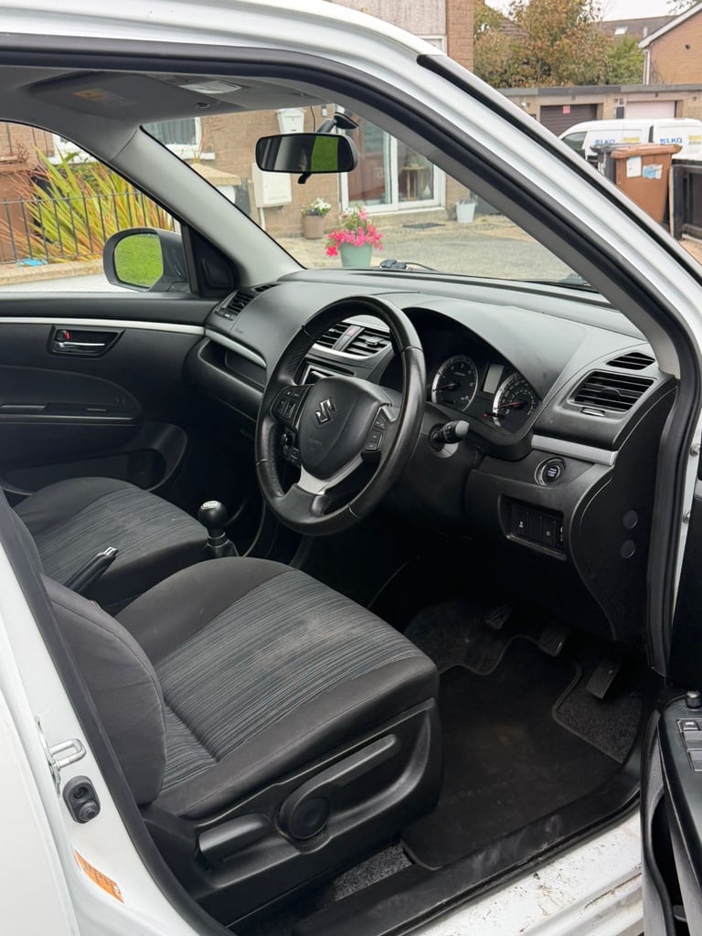 Suzuki, SWIFT, Hatchback, 2015, Manual, 1248 (cc), 5 doors