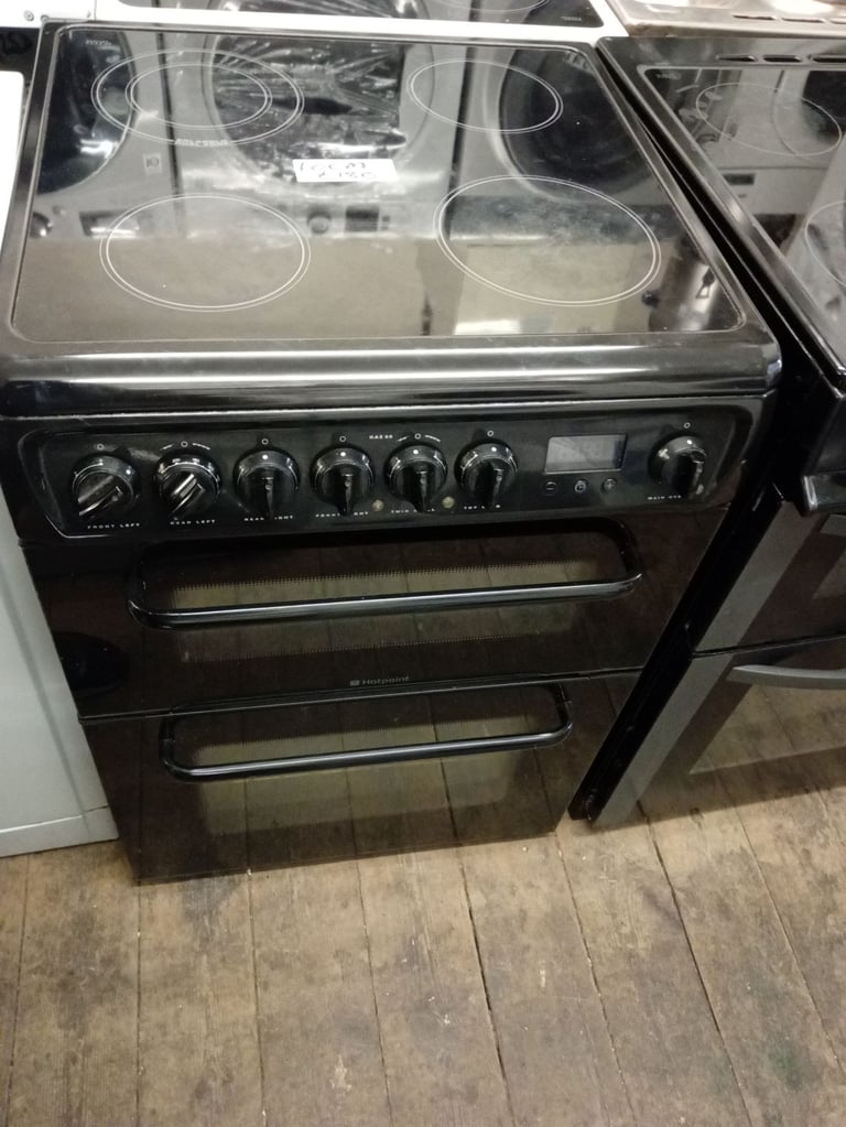 Hotpoint electric black cooker 60cm grill and fan assisted oven £180