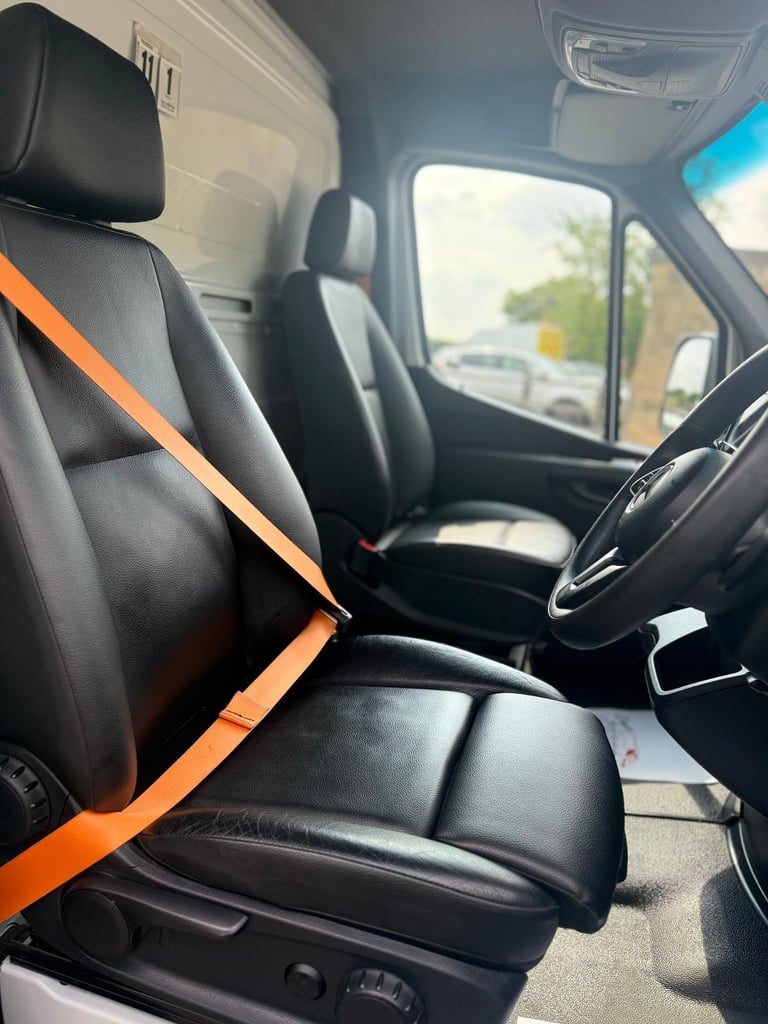 Mercedes Sprinter 2.1 516 Covered vehicle transporter racecar RWD L2 Euro 6