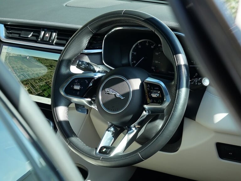 2022 Jaguar F-Pace 2.0 D200 MHEV R-Dynamic HSE SUV 5dr Diesel Auto AWD Euro 6 (s/s) (204 ps) SUV ...
