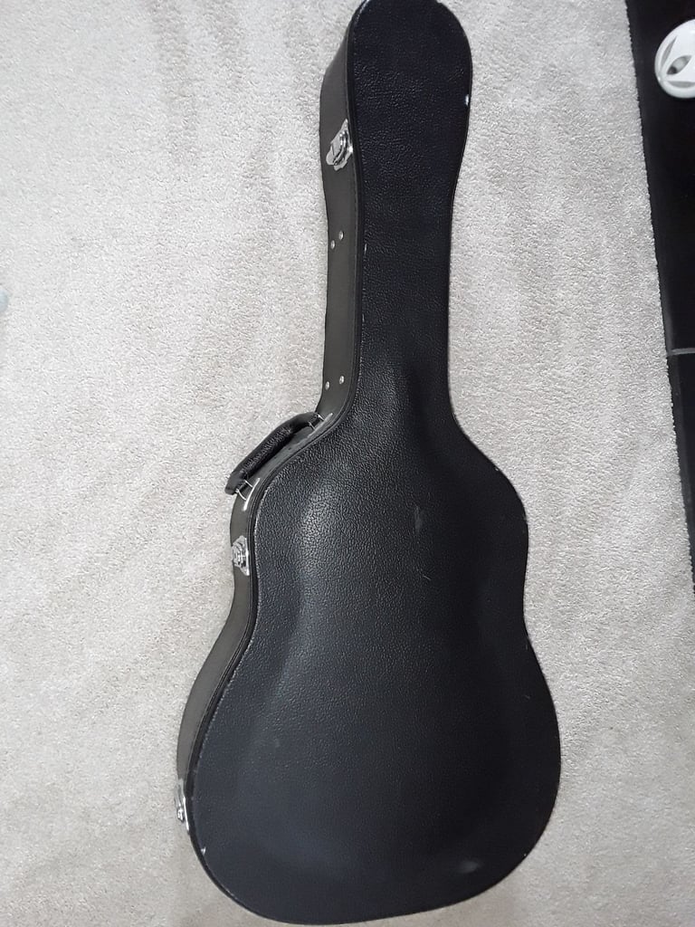 Left handed Norman B18 acoustic guitar, made in canada.