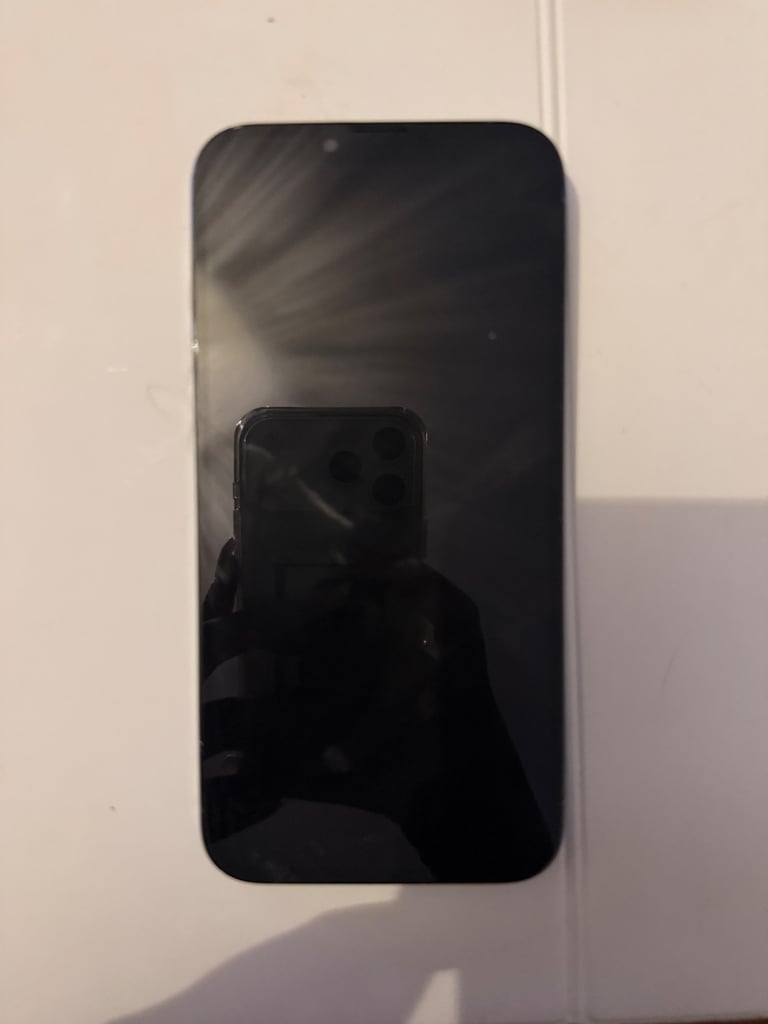 iPhone 13 Pro Max Unlocked Smartphone Sierra Blue, 128GB, 76% Battery Health.