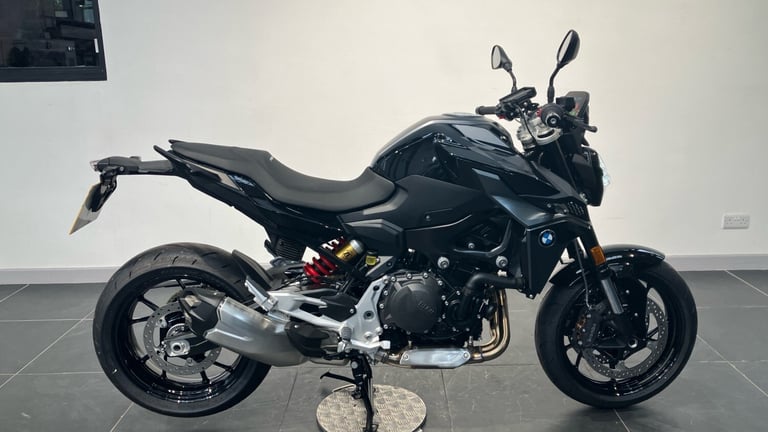 image for 2025 BMW F900 BMW F900 R ROADSTER Petrol Manual