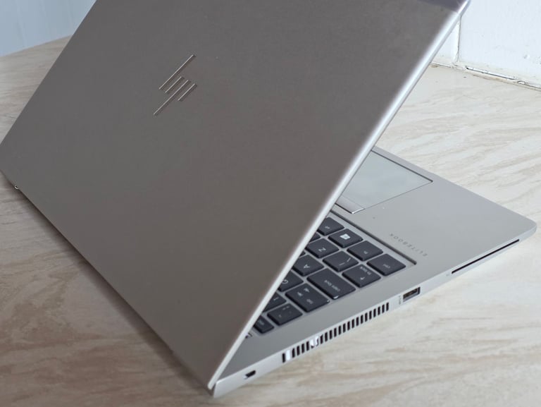 HP EliteBook 14 Full Aluminium Uni College Office Laptop NVMe WiFi 6 FHD Win 11 Pro Office 2021 Pro
