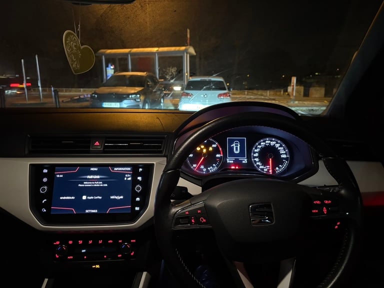 Seat, ARONA, Hatchback, 2018, Manual, 1598 (cc), 5 doors