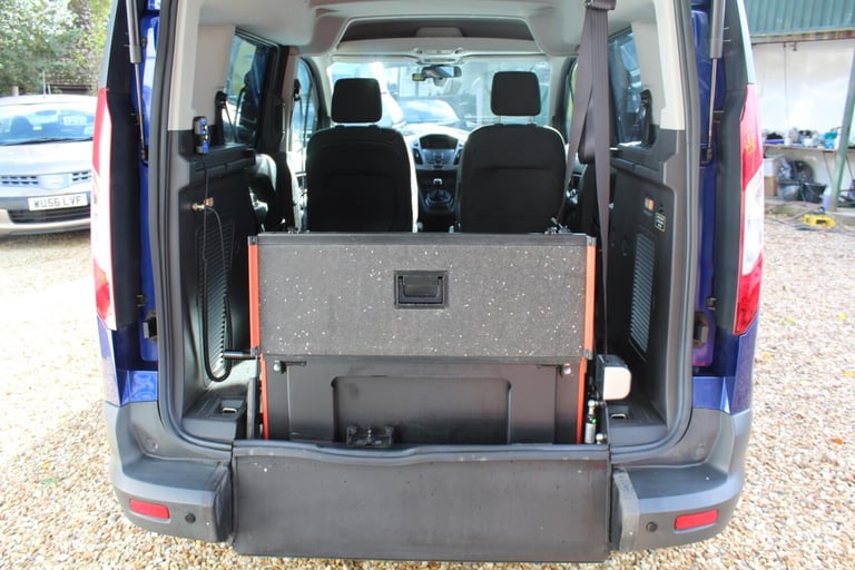 2017 Ford Tourneo Connect 1.5 TDCi Zetec 5dr MPV DIESEL Manual