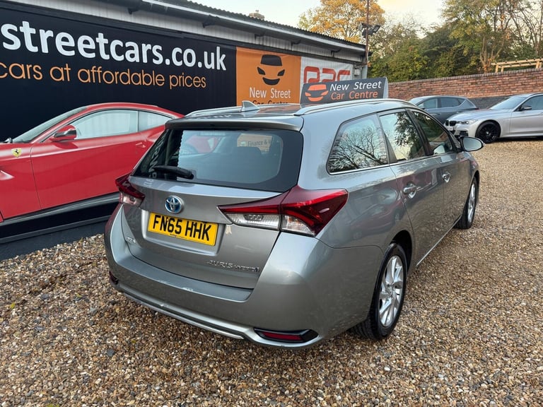 2015 Toyota Auris 1.8 VVT-h Icon Touring Sports CVT Euro 6 (s/s) 5dr ESTATE Petrol/Electric Hybri...