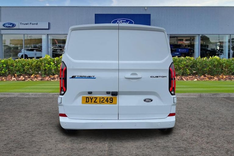 2024 Ford E-Transit 320 Limited AUTO L1 SWB RWD 100kW 65kWh Low Roof, SINGLE PASSENGER SEAT, WI P...