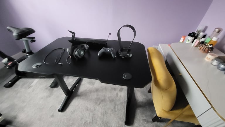 image for Gaming desk and accesories