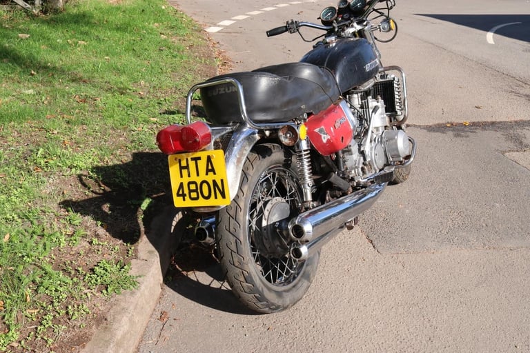 Suzuki GT 750 GT750 M Kettle 1975 UK bike Winter Restoration Project.