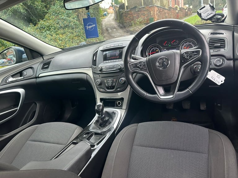 Vauxhall Insignia 2.0L Diesel CDTI Ecoflex! Only £20 Road Tax!
