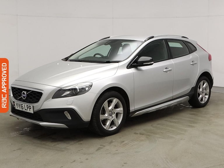 2016 Volvo V40 Cross Country 2.0 D2 Lux Hatchback 5dr Diesel Manual Euro 6 (s/s) (120 ps) Hatchba...