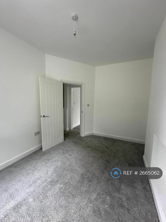 3 bedroom house in Shuttle Street, Tyldesley, Manchester, M29 (3 bed) (#2665062)