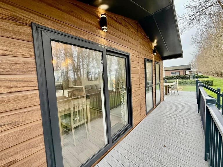 Luxury Seaside 3 Bed Lodge CALL TOM 0️⃣7️⃣9️⃣7️⃣9️⃣1️⃣2️⃣7️⃣8️⃣5️⃣5️⃣