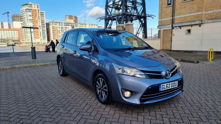 Toyota Verso Icon 2013- 1.8L petrol-Automatic–Toyota Roof Bars-Rear cam-ULEZ–7 Seater–MOT27/01/2026