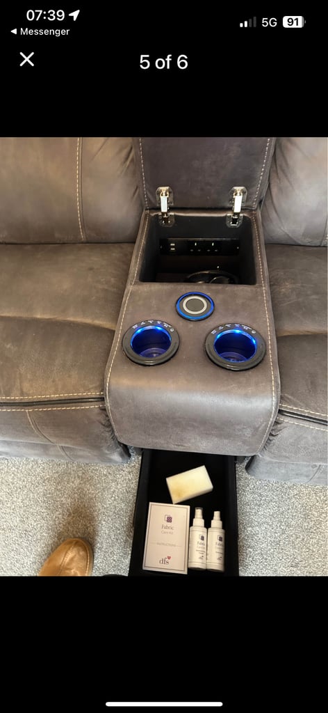 x2 DFS Vinson sofa set