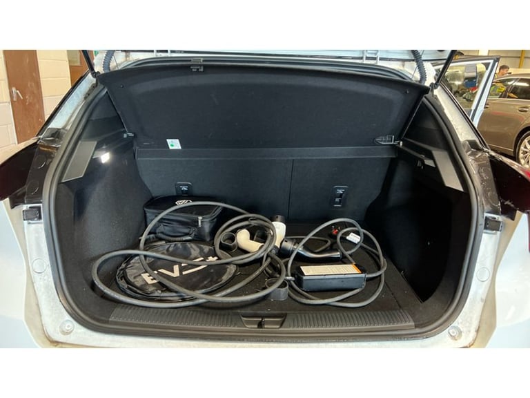 2023 MG MG4 150kW Trophy EV Long Range 64kWh 5dr Auto HATCHBACK ELECTRIC Automatic