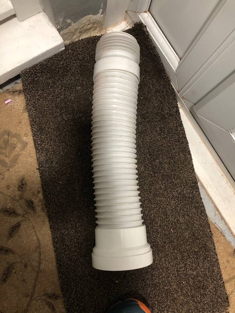 Toilet soil pipe