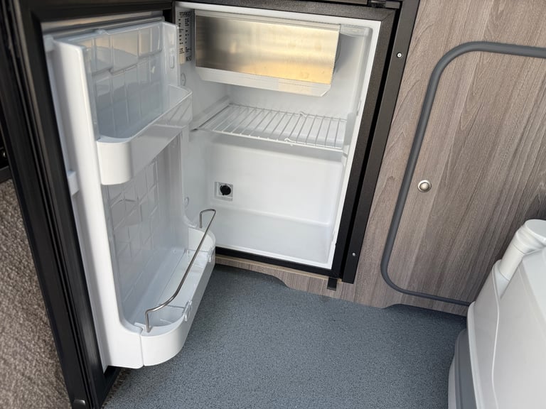 2002 Mazda Bongo 2.5V6 Auto 4 Berth Camper Van