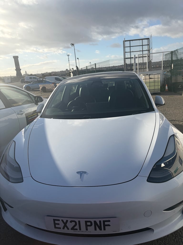 Tesla, MODEL 3, Saloon, 2021, Other, 1 (cc), 4 doors