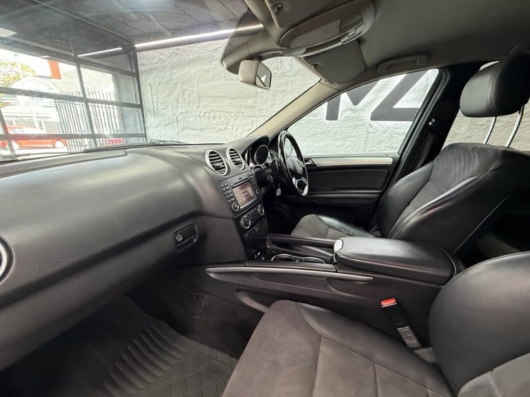 2010 Mercedes-Benz M-Class 3.0 ML300 CDI V6 BlueEfficiency Sport SUV 5dr Diesel Tiptronic 4WD Eur...