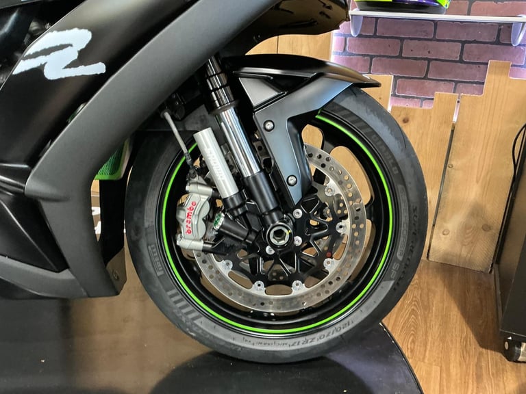 Kawasaki ZX10RR Performance WINTER EDITION 2018 Genuine 202bhp at the Wheel!