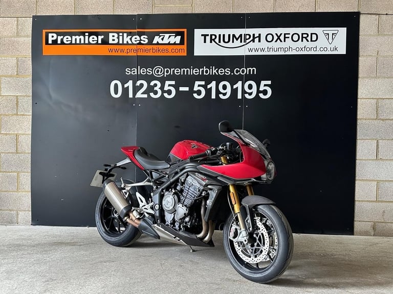 Stunning Low Mileage 2021/71 Triumph Speed Triple 1200 RR Motorcycle 