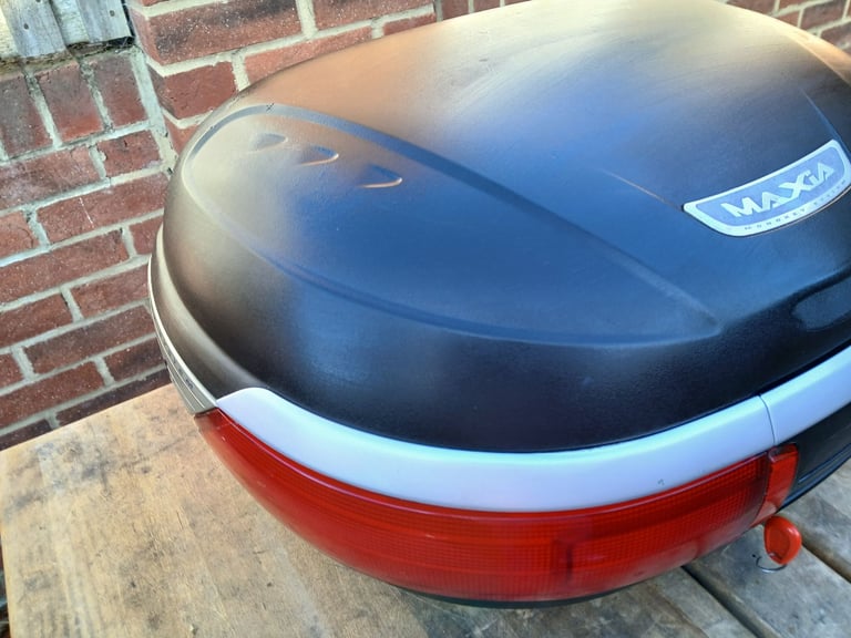 Givi maxia 52 ltr topbox