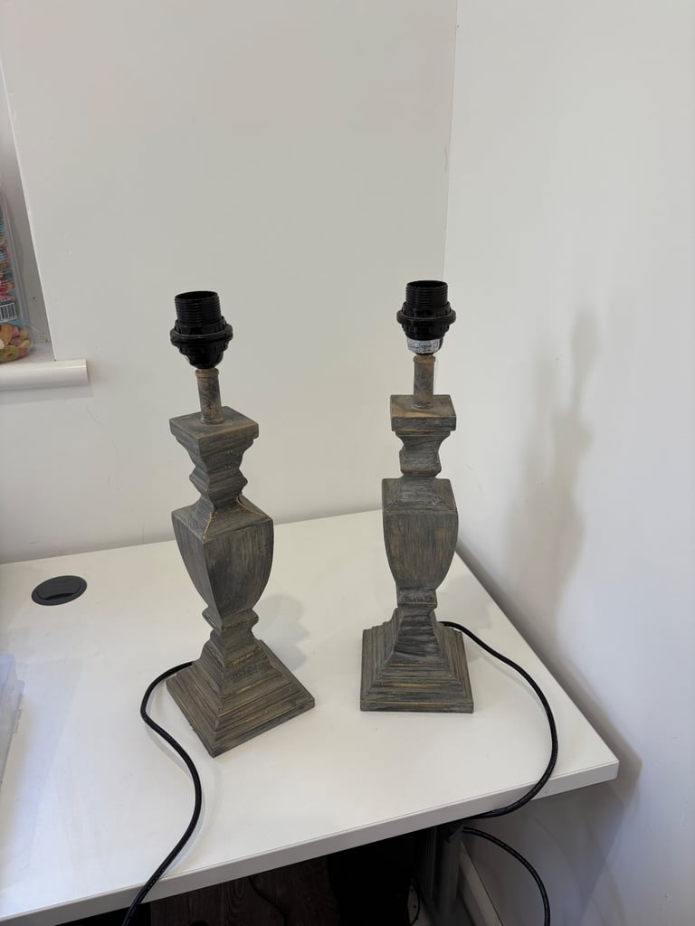 2 x stylish wooden lamp bases